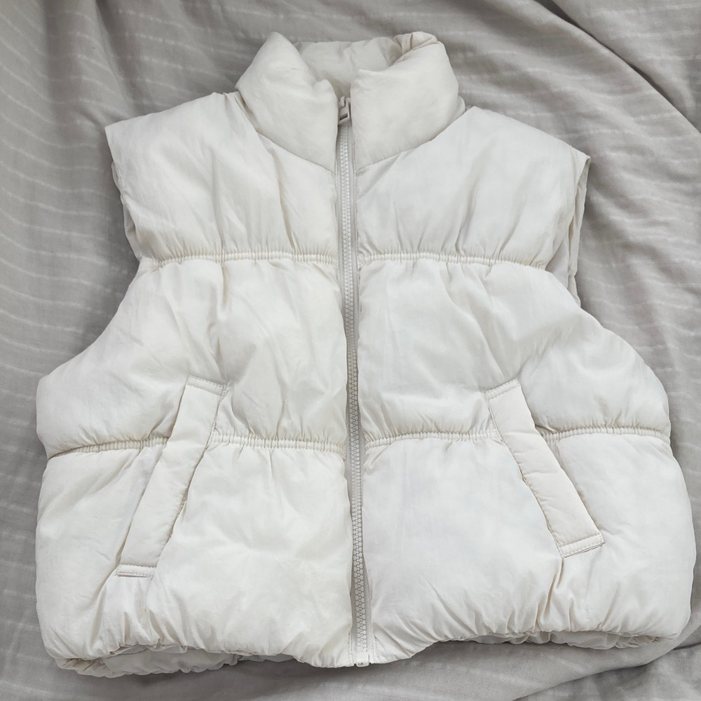 NWOT Love Tree Cream Puffer Vest
